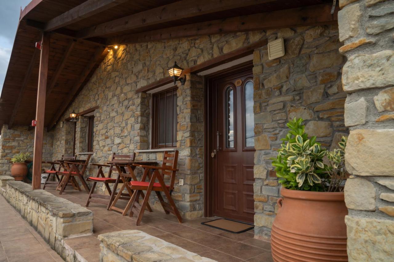 Παραδοσιακός Ξενώνας Ραχάτι Órma Exterior foto